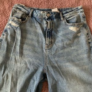 American Eagle acid wash stretch jeans!